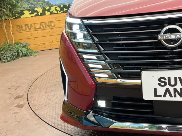 �yLED�w�b�h���C�g�z���V����ԑ��s�����ǍD�Ȏ��E���m�ۂ����S���ĉ^�]�ł��鍂�P�xLED�w�b�h���C�g�𑕔�!�_�����x�������A����d�͂��}�����Ă��܂��B