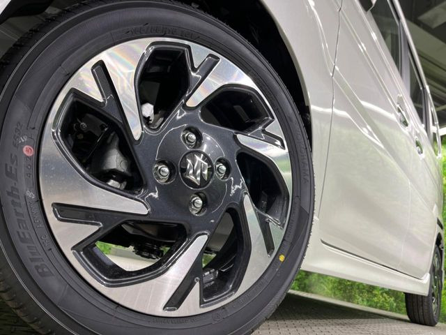 �y����15�C���`�A���~�z�C�[���z�O�ςɃ}�b�`���������A���~�z�C�[���𑕒����Ă���܂��B�e��ЊO�A���~�z�C�[����A�X�^�b�h���X�^�C�����戵�����Ă���܂��B���񂲑��k����������