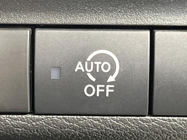 �y�A�C�h�����O�X�g�b�v�z�ԐM����a�؂Œ�Ԃ����ۂɃG���W�����~���A���ʂȔR���̏����}���܂��B�R��������ی�ɂȂ���@�\��G���W���̓u���[�L�𗣂��΍Ďn�����܂��B