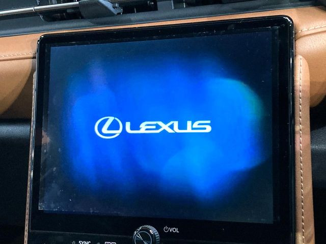 �y����9.8�^�i�r�z�l�C�̏����i�r�𑕔����Ă���܂��B�i�r�̎g���₷���͂������A�I�[�f�B�I�@�\���[��!�L�����v�◷�s�͂������A�ʋ΂┃�����ȂǕ��i�̃h���C�u���y�����Ȃ�͂���