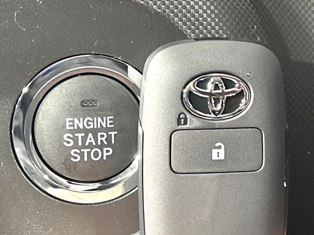 �y�X�}�[�g�L�[�z�J�o����|�P�b�g�ɓ��ꂽ�܂܂ł��h�A�̎{���E�������\�ȃX�}�[�g�L�[�𑕔��B�G���W���̃I���E�I�t�����J�M�����o���K�v����������Ƃ��Ă��֗��ł���