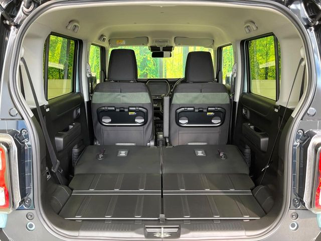 ���i�̂���������ʋ΁A���}���ɏ\���ȉ׎��X�y�[�X���m�ۂ��Ă���܂��B�Z�J���h�V�[�g��|���ƁA�傫�ȉו��̐ύڂ��\�ł���