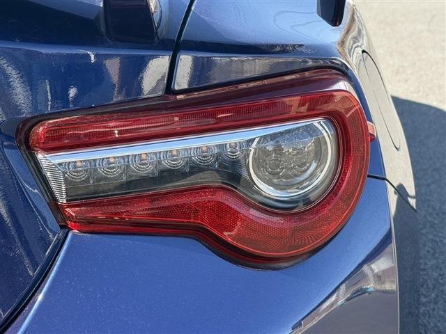 ���Ǝҗl�ւ̔̔��͂��f�肳���Ă��������܂��B �Ԍ������ԗ��̏ꍇ�́A�Ԍ����擾�������x�������z�ŕ\�����Ă���܂��B