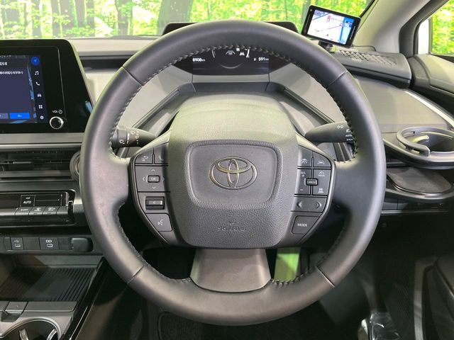 �y�����v�����X�e�A�����O�z�㎿�Ȋv���g�p���邱�ƂŁA��ɂ����������݂ƂĂ��^�]���₷���n���h���ł���