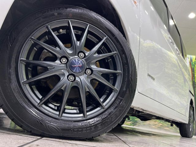 �y14�C���`�A���~�z�C�[���z�O�ςɃ}�b�`�����A���~�z�C�[���𑕒����Ă���܂��B�e��A���~�z�C�[����A�X�^�b�h���X�^�C�����戵�����Ă���܂��B���񂲑��k����������