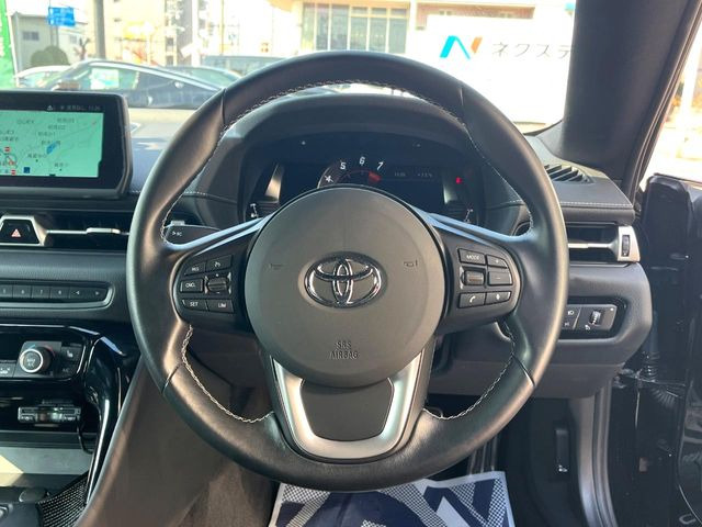 �y�����v�����X�e�A�����O�z�㎿�Ȋv���g�p���邱�ƂŁA��ɂ����������݂ƂĂ��^�]���₷���n���h���ł���