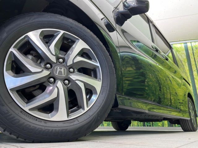 �y����16�C���`�A���~�z�C�[���z�O�ςɃ}�b�`���������A���~�z�C�[���𑕒����Ă���܂��B�e��ЊO�A���~�z�C�[����A�X�^�b�h���X�^�C�����戵�����Ă���܂��B���񂲑��k����������