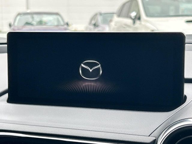 �y8.8�C���`�}�c�_�R�l�N�g�z�ԓ��̕��͋C�Ƀ}�b�`������^�̃f�B�X�v���C�B�X�}�z�ڑ��ł̃i�r�g�p��Bluetooth�Đ����A�l�X�ȋ@�\���y���߂܂��B�����I�ȃ_�C�������삪�\�ŁA�g��������ǍD�ł��B