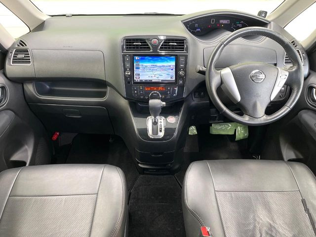 セレナ2.0 ハイウェイスター S-HYBRID エアロモード