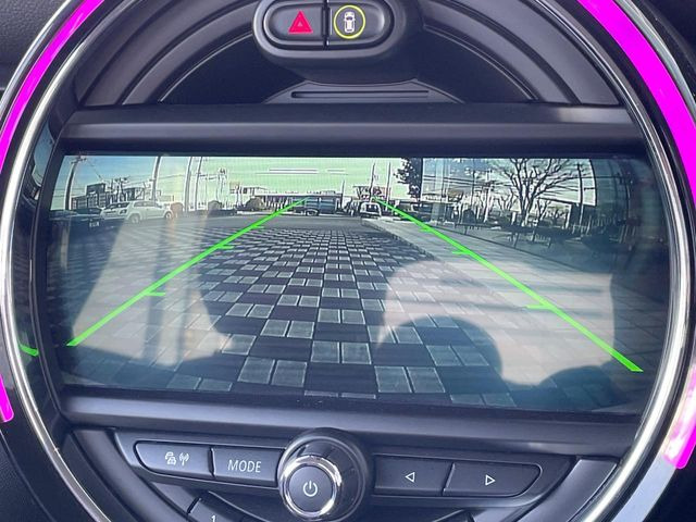 ���o�b�N�J����:�֗��ȁy�o�b�N�J�����z�ň��S�m�F���ł��܂��B���Ԃ����ȕ��ɂ��I�X�X���ȕ֗��@�\�ł��B