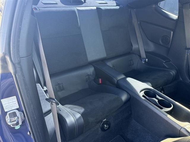 ���Ǝҗl�ւ̔̔��͂��f�肳���Ă��������܂��B �Ԍ������ԗ��̏ꍇ�́A�Ԍ����擾�������x�������z�ŕ\�����Ă���܂��B