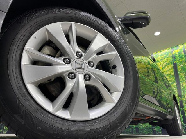 �y����16�C���`�A���~�z�C�[���z�O�ςɃ}�b�`���������A���~�z�C�[���𑕒����Ă���܂��B�e��ЊO�A���~�z�C�[����A�X�^�b�h���X�^�C�����戵�����Ă���܂��B���񂲑��k����������