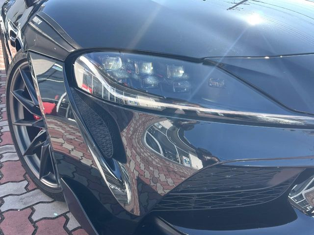 �yLED�w�b�h���C�g�z���V����ԑ��s�����ǍD�Ȏ��E���m�ۂ����S���ĉ^�]�ł��鍂�P�xLED�w�b�h���C�g�𑕔�!�_�����x�������A����d�͂��}�����Ă��܂��B