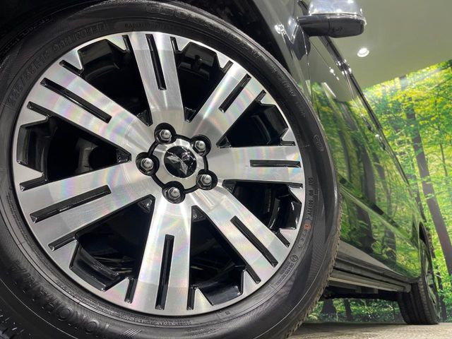 �y����18�C���`�A���~�z�C�[���z�O�ςɃ}�b�`���������A���~�z�C�[���𑕒����Ă���܂��B�e��ЊO�A���~�z�C�[����A�X�^�b�h���X�^�C�����戵�����Ă���܂��B���񂲑��k����������