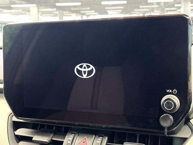 【10.5インチ ディスプレイオーディオ】大画面のディスプレイはAppleCarPlayやAndroidAutoが利用可能。大きな画面でスマホナビアプリ等が利用いただけます♪