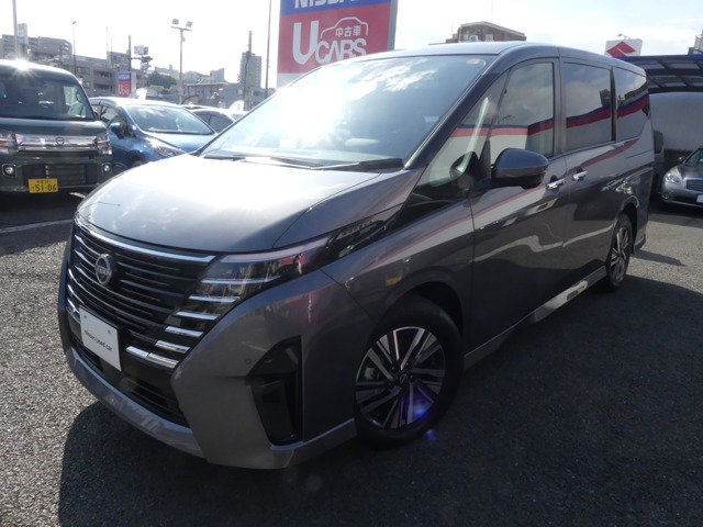 セレナ1.4 e-POWER ハイウェイスターV