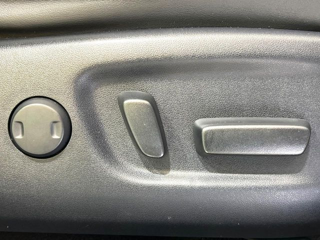 �y�p���[�V�[�g�z�X�C�b�`��ŊȒP�ɃV�[�g�̔��������\!�d��������͂�����܂���!���K�ȃV�[�g�|�W�V�����ɃZ�b�g���āA���K�ȃh���C�u�����y���݂��������B