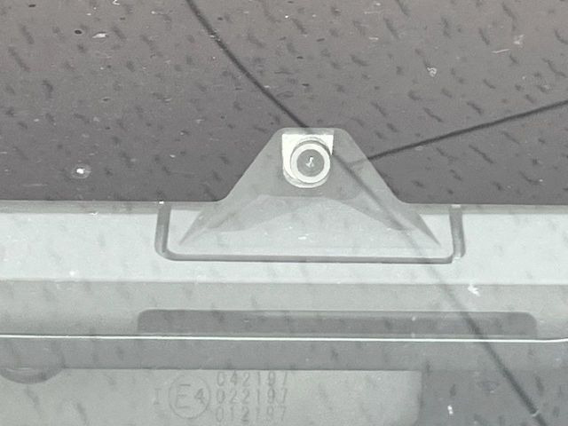 �y�g���^�Z�[�t�e�B�Z���X�z���s���ɑO���̎ԗ�����F�����A�Փ˂������Ȏ��͌x��ƃu���[�L�ŏՓˉ���Ɣ�Q�y�����A�V�X�g�B�����S�Ƀh���C�u�����y���݂��������܂��B