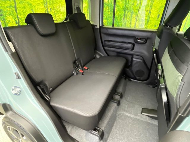 ���i���ȃI���W�i���t���A�}�b�g���I�v�V�����ɂĂ��p�ӂ��Ă���܂��B���D���ȃf�U�C����J���[�����Ԃɍ��킹�đI��ł����������Ƃ��ł��܂���