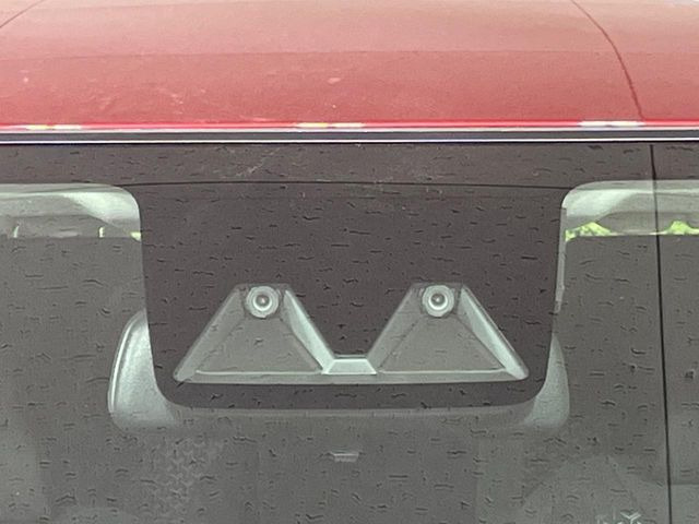 �y�X�}�[�g�A�V�X�g�z���s���ɑO���̎ԗ�����F�����A�Փ˂������Ȏ��͌x��ƃu���[�L�ŏՓˉ���Ɣ�Q�y�����A�V�X�g�B�����S�Ƀh���C�u�����y���݂��������܂��B