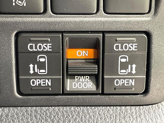 ノア1.8 ハイブリッド Si W×B