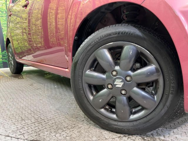 �y�A���~�z�C�[���z�O�ςɃ}�b�`�����A���~�z�C�[���𑕒����Ă���܂��B�e��A���~�z�C�[����A�X�^�b�h���X�^�C�����戵�����Ă���܂��B���񂲑��k����������