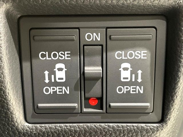 �y�����p���[�X���C�h�h�A�z�X�}�[�g�L�[��^�]�Ȃ̃X�C�b�`�Ō�ȗ����X���C�h�h�A�̊J���\���d��������͂����ăh�A���J����K�v�������A�����Ȃ��q�l�ł��ȒP�ɊJ���߂ł����K�ł���