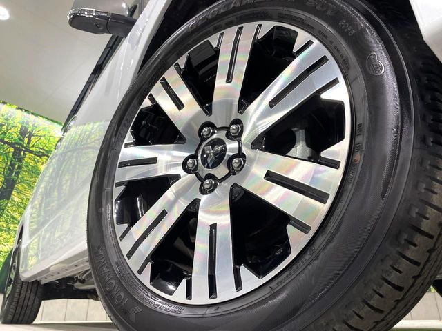 �y����18�C���`�A���~�z�C�[���z�O�ςɃ}�b�`���������A���~�z�C�[���𑕒����Ă���܂��B�e��ЊO�A���~�z�C�[����A�X�^�b�h���X�^�C�����戵�����Ă���܂��B���񂲑��k����������