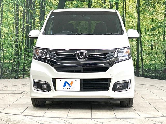 弊社では、全車『修復歴なし』のお車のみ取り扱っております。専任バイヤーによる厳選した仕入れの後、入庫後の車両チェックを行い、ネクステージが認定した高品質な中古車をご提供しております。