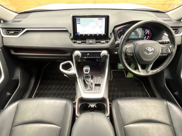 グループ総在庫数約30,000台!!全国の系列店からメーカー・車種問わずご紹介出来るので、あなたにピッタリのお車が見つかるはずです♪まずはお問い合わせ下さい☆