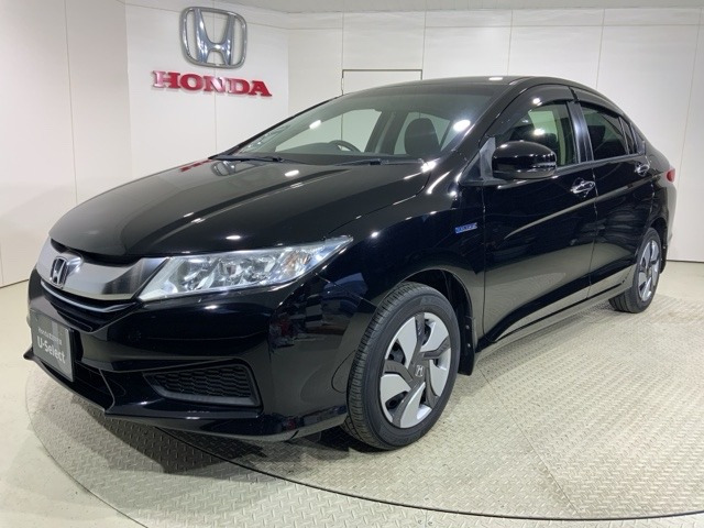 グレイス1.5 ハイブリッド LX