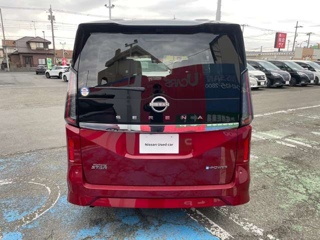 セレナ1.4 e-POWER ハイウェイスターV