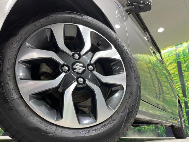 �y����15�C���`�A���~�z�C�[���z�O�ςɃ}�b�`���������A���~�z�C�[���𑕒����Ă���܂��B�e��ЊO�A���~�z�C�[����A�X�^�b�h���X�^�C�����戵�����Ă���܂��B���񂲑��k����������