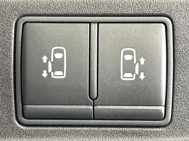 �y�����p���[�X���C�h�h�A�z�X�}�[�g�L�[��^�]�Ȃ̃X�C�b�`�Ō�ȗ����X���C�h�h�A�̊J���\���d��������͂����ăh�A���J����K�v�������A�����Ȃ��q�l�ł��ȒP�ɊJ���߂ł����K�ł���