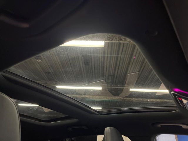 ���p�m���~�b�N�X���C�f�B���O���[�t::�唗�͂̃p�m���}���[�t�́A�㕔���Ȃɂ܂ő����Ă���A�J���I�ȋ�Ԃ����y���݂��������܂��B