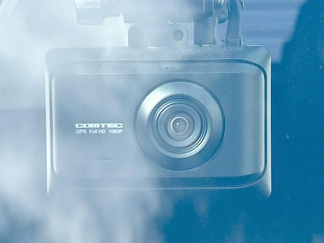 �y�h���C�u���R�[�_�[�z�h���C�u���R�[�_�[����!���s���͂������A������^�]�⎖�̂ɑ��������ہA�f���ŋL�^���A����̃��X�N�ɔ����܂��B���L�^�pSD�J�[�h�͂��q�l�����g�ł��������������K�v������܂��B