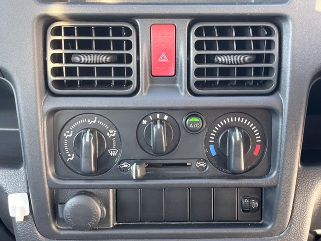 �����~�������Ă��S�Ȃɉ��K�ȋ󒲂�͂��Ă����A�_�C�������G�A�R���𑕔���