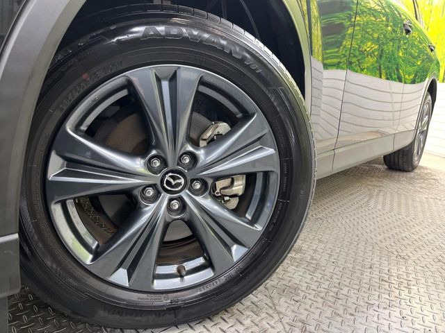 【純正18インチアルミホイール】外観にマッチした純正アルミホイールを装着しております。各種社外アルミホイールや、スタッドレスタイヤも取扱いしております。是非ご相談ください♪