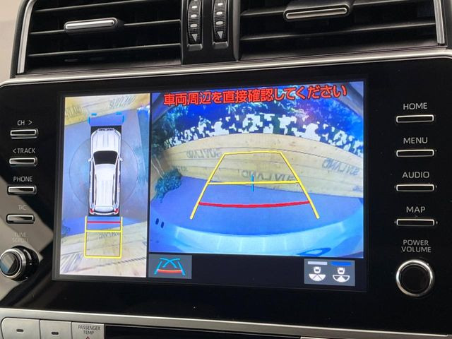 【パノラミックビューモニター】専用のカメラにより、上から見下ろしたような視点で360度クルマの周囲を確認することができます☆死角部分も確認しやすく、狭い場所での切り返しや駐車もスムーズに行えます。