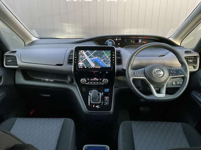 セレナ1.2 e-POWER ハイウェイスターV