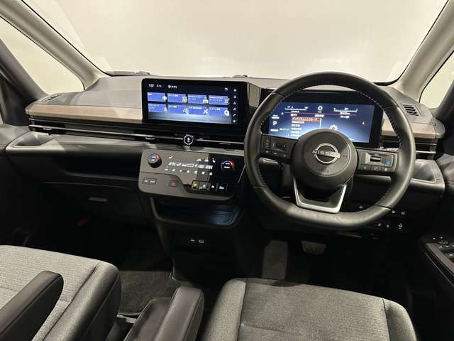 セレナ1.4 e-POWER ハイウェイスターV