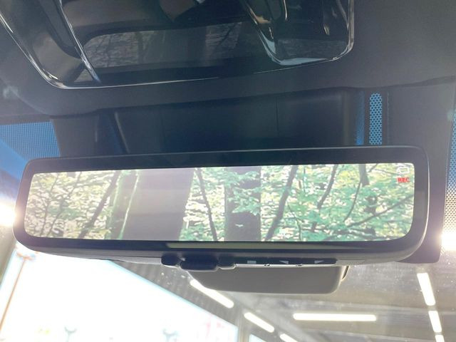 �y�f�W�^���C���i�[�~���[�z��Ȃ̑傫�ȉו��⓯��҂Ō�����m�F���Â炢���ł����S!�J�������B�e�����ԗ�����̉f�������[���~���[���ɕ\���B�N���A�Ȏ��E�ŏ󋵂̊m�F���\�ł�!