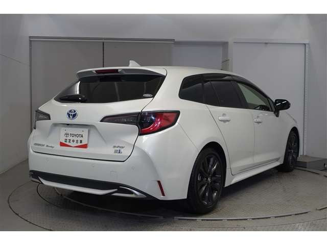 カローラツーリング1.8 ハイブリッド W×B E-Four 4WD