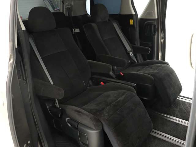 �y�I�b�g�}���t���Z�J���h�V�[�g�z�ő�800mm�̃����O�X���C�h�V�[�g�ƃI�b�g�}���@�\�ɂ�葫���y�X�L�΂������\�ł�!�܂��A�Ђ��|��������܂��̂ŁA���K�ȃh���C�u�����y���݂��������܂�!