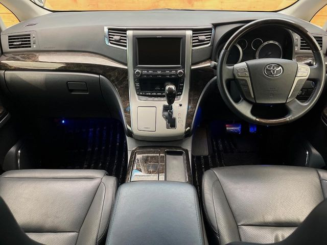 �O���[�v���݌ɐ���30,000��!!�S���̌n��X���烁�[�J�[�E�Ԏ��킸���Љ�o����̂ŁA���Ȃ��Ƀs�b�^���̂��Ԃ�������͂��ł���܂��͂��₢���킹��������