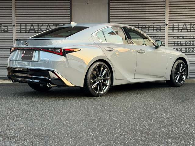 �ߘa12�N10���܂Ńf�B�[���[�̕ۏ؂��t���Ă܂��B�����X����Ȃ��Ă��A���w���葱���o���܂��B���Ԃ̏ڍׂ����ׂ��ɂ��d�b�Ŕ̔��X�^�b�t���������v���܂��B