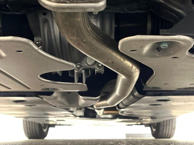 下回りがきれいなうちに、防錆加工の施工がオススメ。降雪地域はもちろん、沿岸部にお住いの方や、趣味でマリン・ウィンタースポーツをされる方にご好評いただいております。