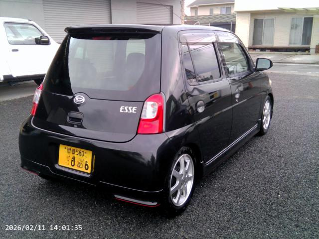 エッセカスタム