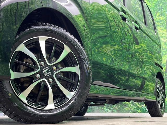 �y����14�C���`�A���~�z�C�[���z�O�ςɃ}�b�`���������A���~�z�C�[���𑕒����Ă���܂��B�e��ЊO�A���~�z�C�[����A�X�^�b�h���X�^�C�����戵�����Ă���܂��B���񂲑��k����������