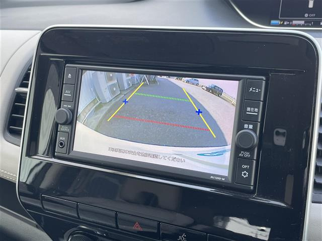 セレナ1.2 e-POWER ハイウェイスターV